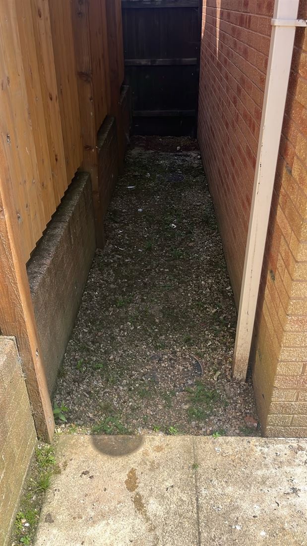 The same alleyway cleared